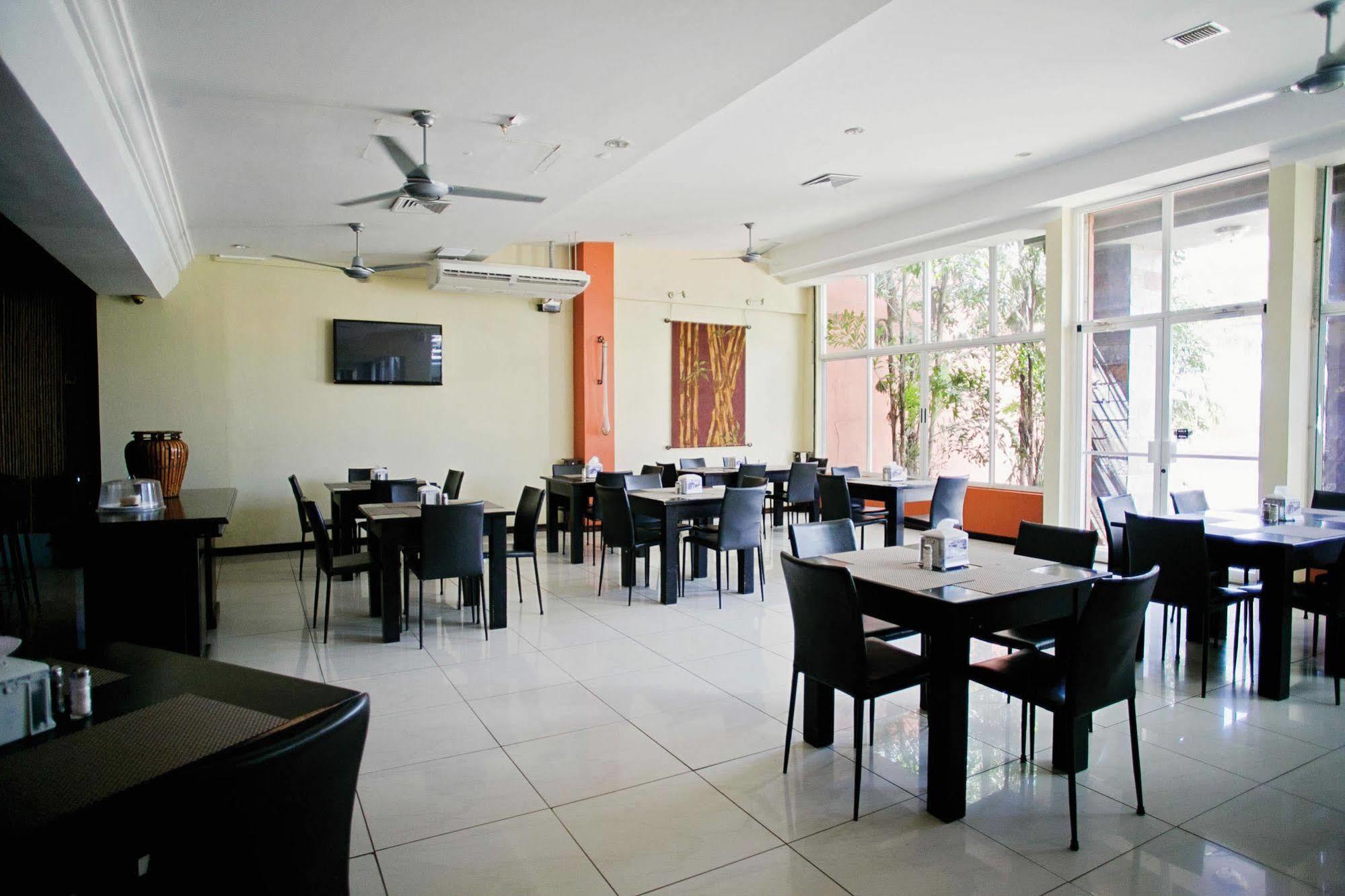 Hotel Cana Brava Inn Canas Exterior photo