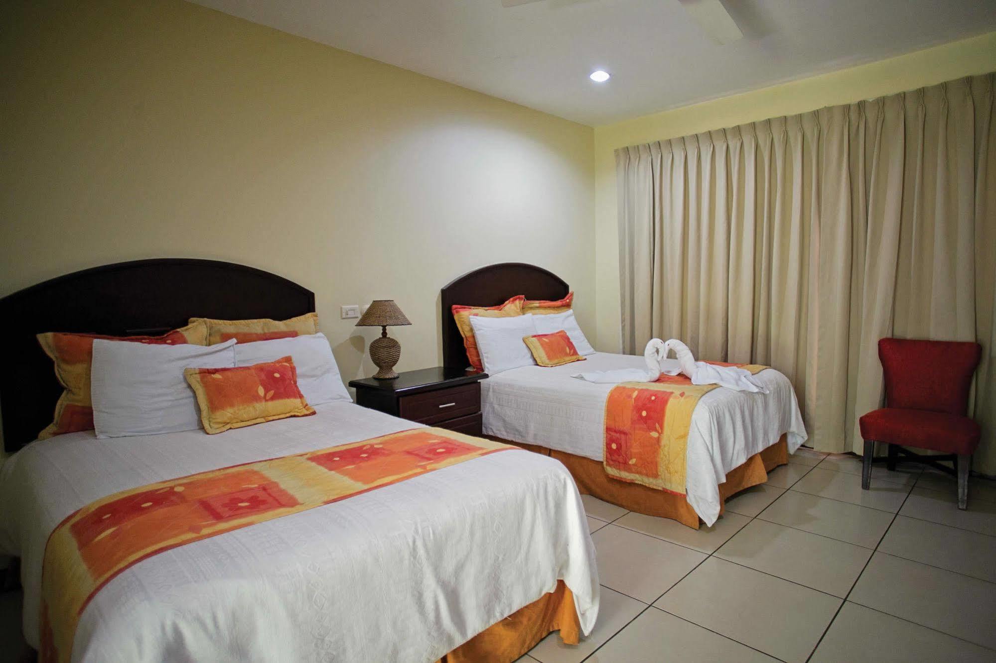 Hotel Cana Brava Inn Canas Exterior photo